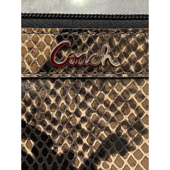 Coach Soho Embossed Exotic Madison Wristlet Leather Black And Tan - Picture 2 of 9